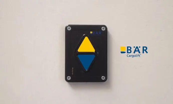 Tasterplatte mit zwei Tasten